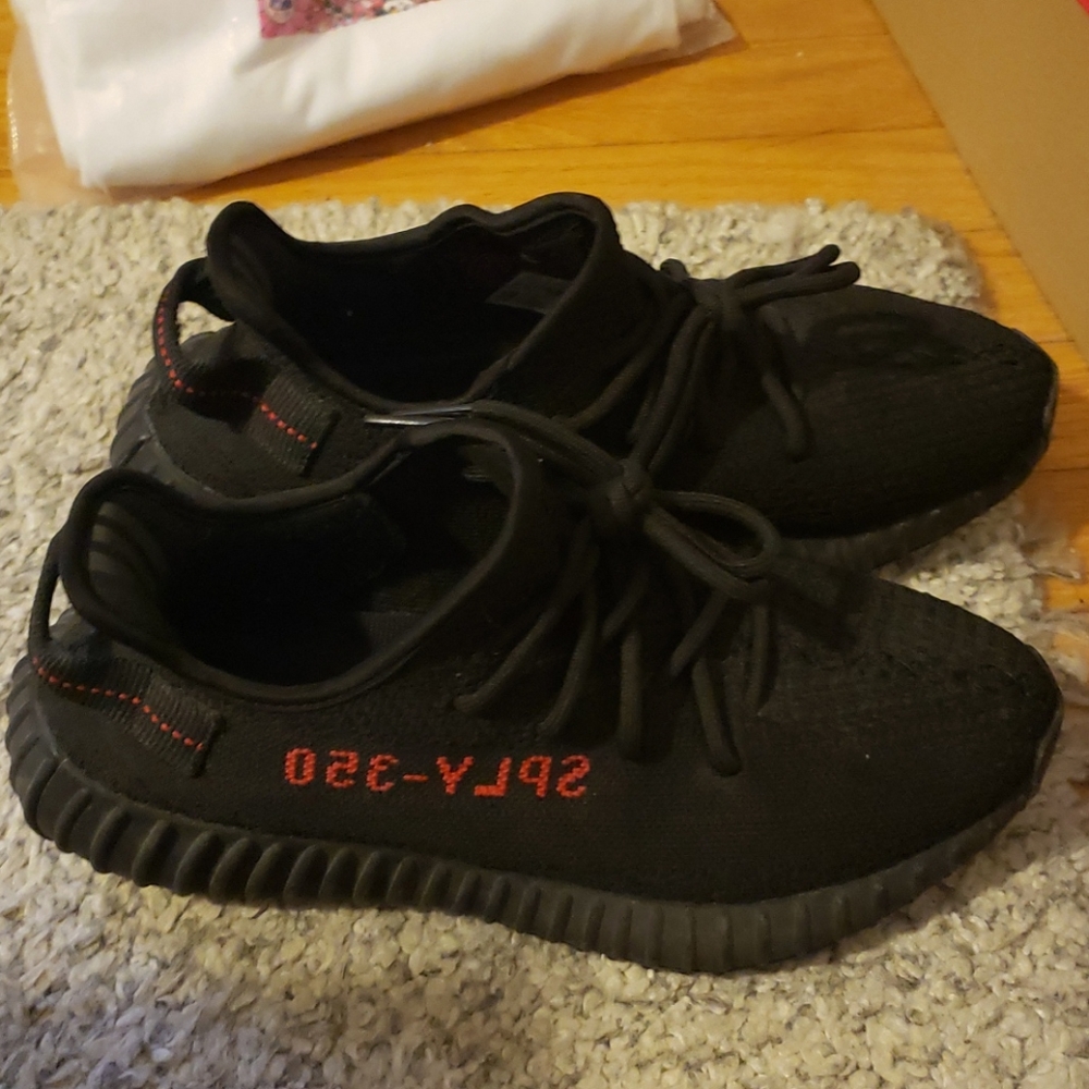 Used Yeezy Adidas Boost bred Size 8.5